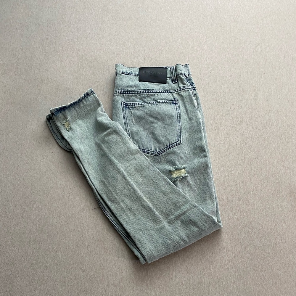 Young & Rckless acid washed Distressed jeans